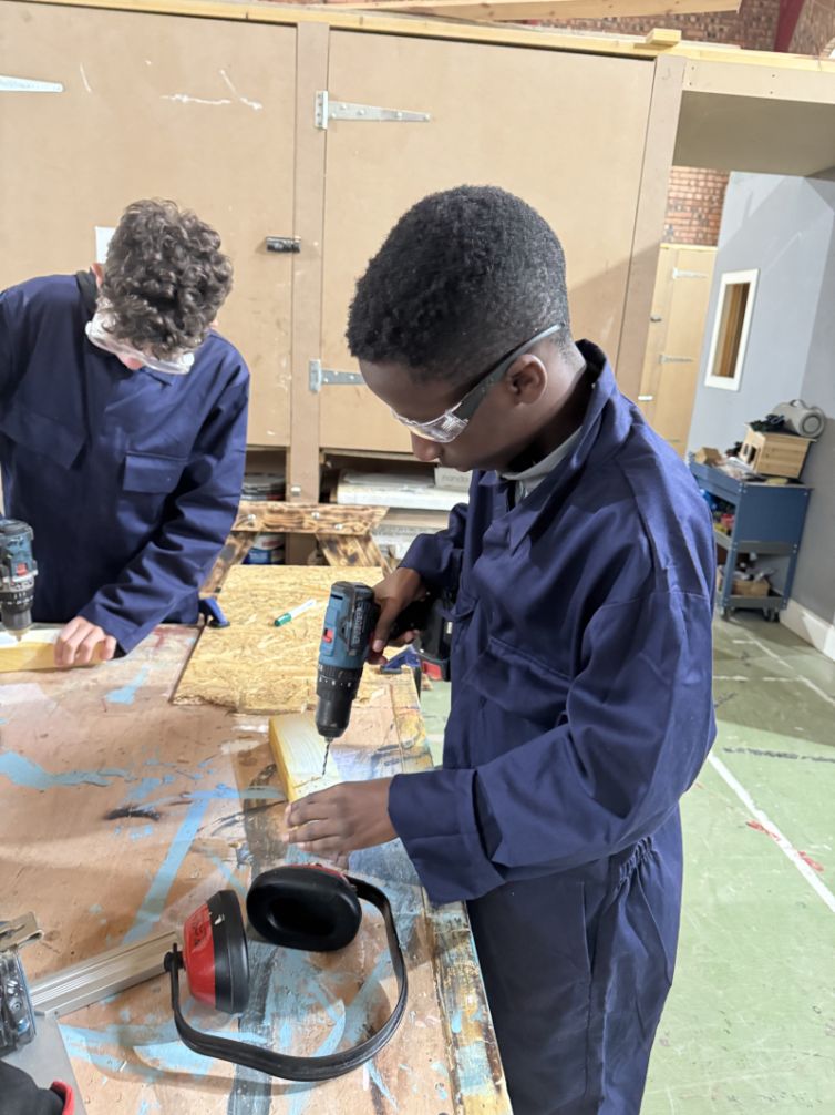 DAE3AFD0-95BE-4A29-ABA9-4AF5724142DA