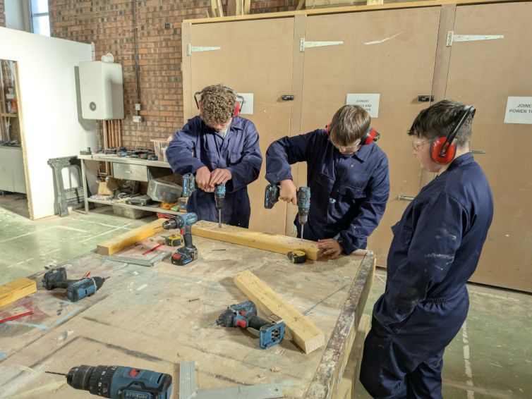 PXL_20251010_091753227